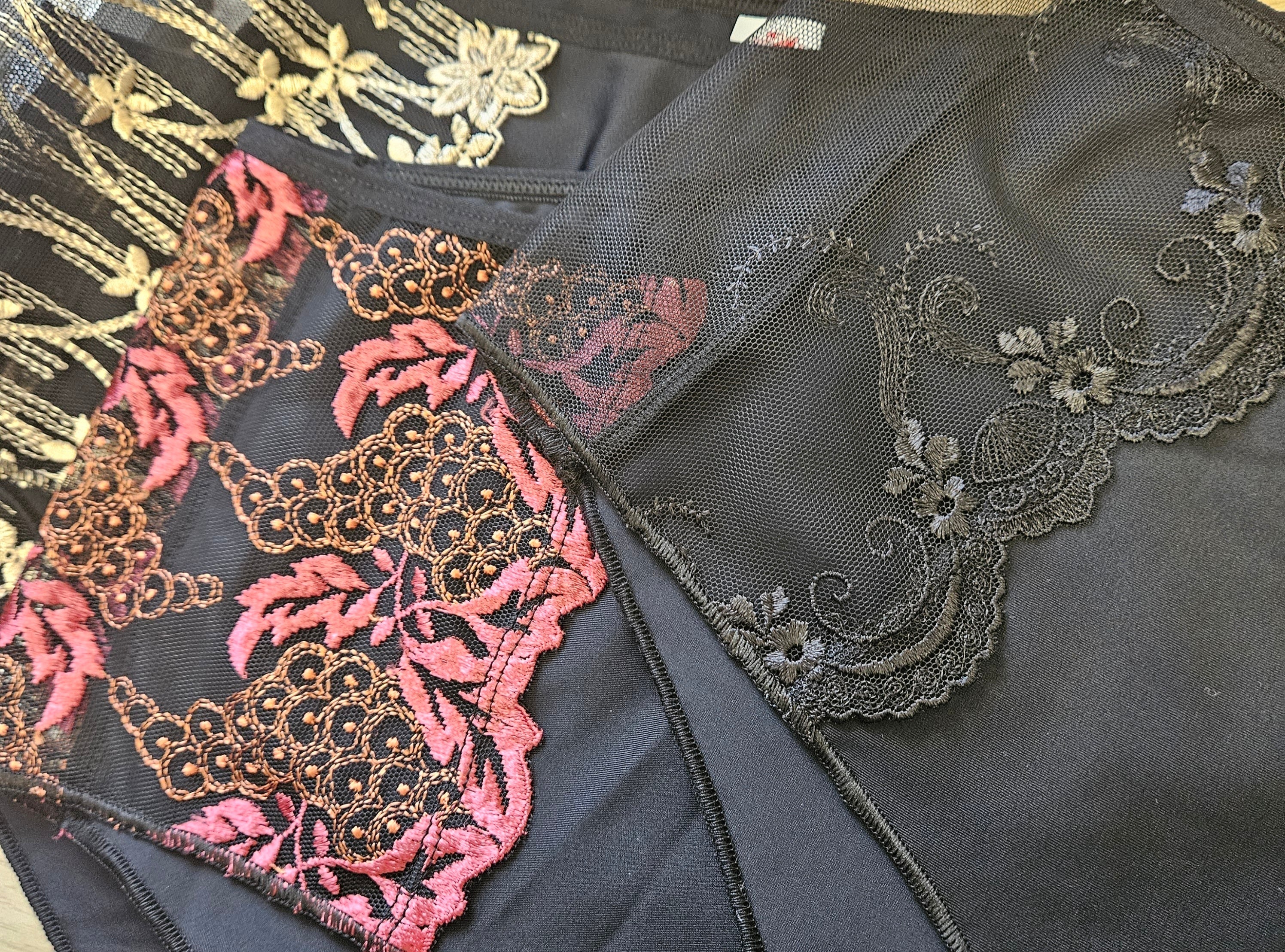 Бродерията - ИЗЯЩНИ детайли върху устойчив тюл