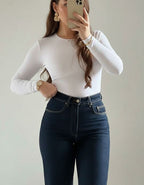 ЕВИТА: Вашата Втора Кожа от Памук!&nbsp;

Открийте съвършенството в семплия дизайн с&nbsp;Памучно Боди Прашка с Дълъг Ръкав от EVITA&nbsp;– еталон за българско производство и&nbsp;отлично качество. Това не е просто бельо, а Вашият ежедневен лукс, който работи за Вашия комфорт и увереност.

&nbsp; &nbsp; - Почувствайте разликата с&nbsp;висококачествено памучно трико, което нежно обгръща тялото Ви. Материята е дишаща идеална за носене през целия ден, като осигурява усещане за&nbsp;свежест и чистота.

&nbsp; &