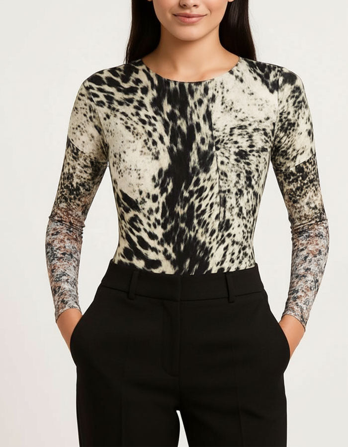 &nbsp; &nbsp; Открийте съвършенството в семплия дизайн с Боди Бикина с Дълъг Ръкав от EVITA – еталон за българско производство и отлично качество. Това не е просто бельо, а Вашият ежедневен лукс, който работи за Вашия комфорт и увереност.

&nbsp; &nbsp; Удобното, топло и практично боди, което комфортно покрива&nbsp; зона на кръста е наша задължителна добавка през по-студените дни. То може да се носи както самостоятелно, така и под сако или жилетка.&nbsp; &nbsp; &nbsp; &nbsp; &nbsp; &nbsp; &nbsp; &nbsp; &nbs