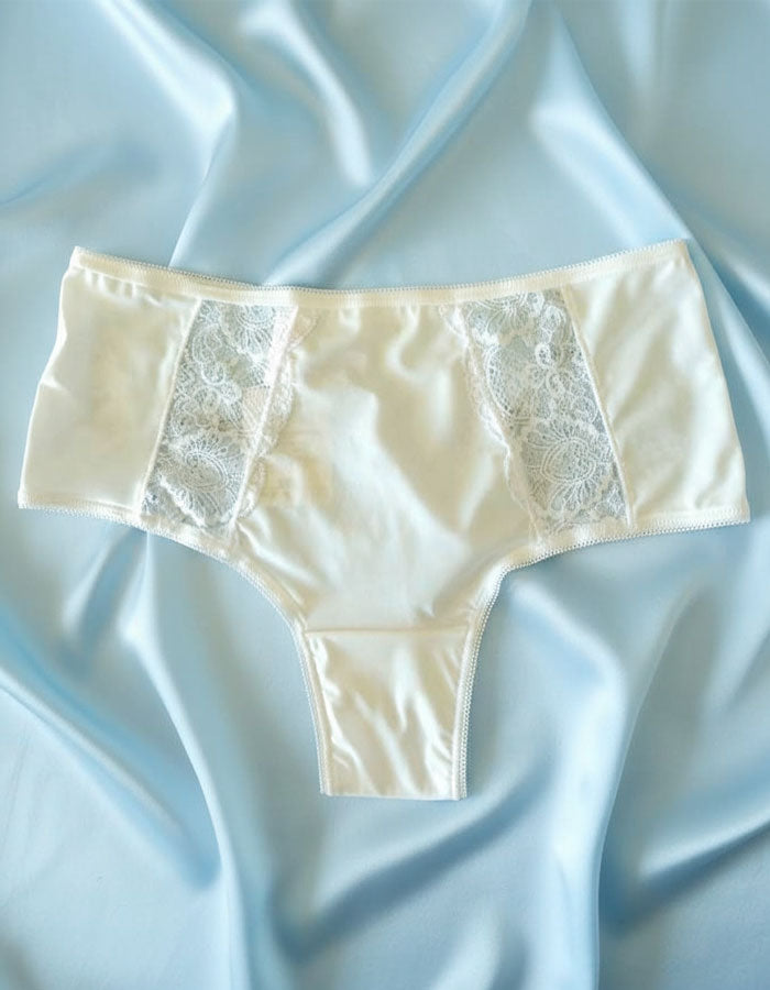 Луксозна бразилиана с висока талия, Komfi waist, бял, 080