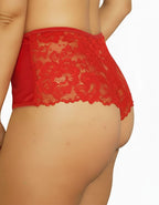 Тази луксозна бразилиана тип боксер с висока талия е създадена от висококачествен микрофибър и фина дантела, за да предложи не просто удобство, а изживяване.
Със своята висока талия, този модел не пристяга, не притиска, а прегръща меко коремната зона, осигурявайки усещане за лекота, мекота и свобода през целия ден. Перфектна за панталони или дънки с висока талия, тя оформя силуета нежно, без да се впива.&nbsp;Почувствай разликата между обикновено бельо и истинска грижа за себе си.
Изключително елегантен и ж