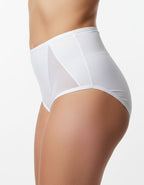 Представяме ви бикина с висока талия, създадена с грижа за вашия Комфорт и Стил.
Изработена от висококачествени материали - микрофибър и тюл от двете страни, тя предлага несравнимо Удобство при носене и едновременно красива Визия.

Какво може да очаквате от нашата бикина? Първо и най-важно - Удобство.
Нейната висока талия осигурява идеално прилягане и поддръжка, като в същото време допринася за вашата самочувствена поява.
А красотата й не е само външна - тя е проектирана от дизайнера на марка Неда, който е 