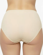 Представяме ви бикина с висока талия, създадена с грижа за вашия Комфорт и Стил.
Изработена от висококачествени материали - микрофибър и тюл от двете страни, тя предлага несравнимо Удобство при носене и едновременно красива Визия.

Какво може да очаквате от нашата бикина? Първо и най-важно - Удобство.
Нейната висока талия осигурява идеално прилягане и поддръжка, като в същото време допринася за вашата самочувствена поява.
А красотата й не е само външна - тя е проектирана от дизайнера на марка Неда, който е 