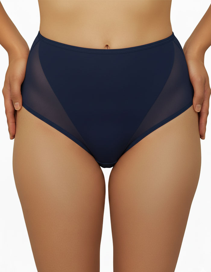 Представяме ви бикина с висока талия, създадена с грижа за вашия Комфорт и Стил.
Изработена от висококачествени материали - микрофибър и тюл от двете страни, тя предлага несравнимо Удобство при носене и едновременно красива Визия.

Какво може да очаквате от нашата бикина? Първо и най-важно - Удобство.
Нейната висока талия осигурява идеално прилягане и поддръжка, като в същото време допринася за вашата самочувствена поява.
А красотата й не е само външна - тя е проектирана от дизайнера на марка Неда, който е 