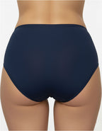 Представяме ви бикина с висока талия, създадена с грижа за вашия Комфорт и Стил.
Изработена от висококачествени материали - микрофибър и тюл от двете страни, тя предлага несравнимо Удобство при носене и едновременно красива Визия.

Какво може да очаквате от нашата бикина? Първо и най-важно - Удобство.
Нейната висока талия осигурява идеално прилягане и поддръжка, като в същото време допринася за вашата самочувствена поява.
А красотата й не е само външна - тя е проектирана от дизайнера на марка Неда, който е 