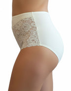 Усетете Силата на Жената: Неустоими Дантелени Бикини/Боксер с Висока Талия!

Омръзна ли ви да избирате между СЕКСИ И УДОБНО? Сбогувайте се с дискомфорта на обикновеното дамско бельо и забравете за компромисите!&nbsp;Ние разбираме&nbsp;болката – искате елегантно бельо, което да ви кара да се чувствате секси, но в същото време да е достатъчно удобно за всеки ден.

Открийте Вашето Решение – Бикини, Които Преобръщат Правилата!

Нашите&nbsp;дамски бикини/боксер&nbsp;с висока талия са създадени, за да задоволят в