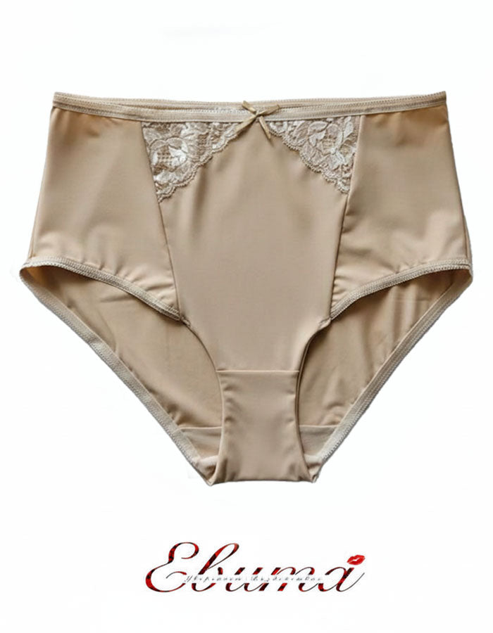 Стягащата бразилиана с висока талия е истинско бижу в света на луксозното бельо. Тя е с висока талия, което осигурява отлична подкрепа на фигурата и помага за оформянето на силуета. Изработена е изцяло от фина стягаща материя, която не запарва и осигурява комфорт през целия ден. Липсата на ластици, освен на талията, гарантира стабилност, без да създава усещане за стягане или дискомфорт.

В зоната на хигиенното парче шевовете са скрити, което не само придава елегантност, но и повишава удобството при носене. 