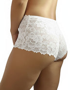 Представяме ви нашия стилен дантелен боксер – съвършен синтез между елегантност и комфорт. Изработен от подбрани дантели и меко памучно парче, този модел е създаден да удовлетвори и най-високите изисквания за удобство и стил.

Деликатната дантела придава изисканост и женственост, докато удобната кройка осигурява свобода на движенията през целия ден. Дизайнът е създаден така, че да ласкае всяка фигура, като подчертава нежността и грацията на силуета. Въпреки че дизайнът на дантелата може да се различава леко