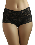 Представяме ви нашия стилен дантелен боксер – съвършен синтез между елегантност и комфорт. Изработен от подбрани дантели и меко памучно парче, този модел е създаден да удовлетвори и най-високите изисквания за удобство и стил.

Деликатната дантела придава изисканост и женственост, докато удобната кройка осигурява свобода на движенията през целия ден. Дизайнът е създаден така, че да ласкае всяка фигура, като подчертава нежността и грацията на силуета. Въпреки че дизайнът на дантелата може да се различава леко