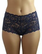 Представяме ви нашия стилен дантелен боксер – съвършен синтез между елегантност и комфорт. Изработен от подбрани дантели и меко памучно парче, този модел е създаден да удовлетвори и най-високите изисквания за удобство и стил.

Деликатната дантела придава изисканост и женственост, докато удобната кройка осигурява свобода на движенията през целия ден. Дизайнът е създаден така, че да ласкае всяка фигура, като подчертава нежността и грацията на силуета. Въпреки че дизайнът на дантелата може да се различава леко