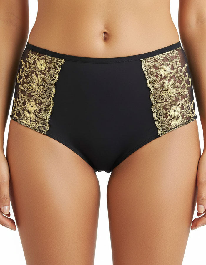 Евита - Въплъщение на Женствеността в Детайлите&nbsp;

Открийте новото ни бижу в колекцията на Евита - изключително женствения боксер, създаден да ви накара да се почувствате специални всеки ден. Нашето предложение комбинира подбрани флорални бродерии с изящен микрофибър, за да ви осигури несравнима елегантност и удобство.

✨ Красота без компромиси: Със своя уникален дизайн, този боксер подчертава вашата женственост, без да жертва комфорта. Без ластик на крачолите, той осигурява свобода на движение и ненадм