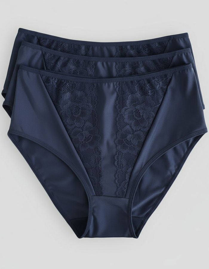 Поглезете себе си с комфорт и стил, които заслужавате!
Тези луксозни бикини с висока талия предлагат перфектно оформяне и изключителна мекота, за да се чувствате уверени и красиви всеки ден.


&nbsp;Защо да изберете този модел?&nbsp;
✔ Перфектно оформяне – високата талия и микрофибърът в коремната зона нежно прибира и изглажда силуета.
✔ Разкошен дизайн – фина дантелена притурка върху микрофибъра придава женственост и изтънченост.
✔ Пълно покритие на задната част – осигурява стабилност и комфорт, без да се 