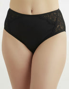 Защо да изберете нашите Бикини?

Чувственост и Елегантност: Изящната, нежна дантела придава&nbsp;секси и красиво&nbsp;излъчване, което ще повдигне самочувствието Ви и ще Ви накара да се почувствате неустоима.

Несравним Комфорт: Въпреки изтънчения си вид, тези удобни бикини са идеални за ежедневието. &nbsp;Изработени от висококачествени материали, те осигуряват удобство през целия ден.

Перфектно Прилягане: Кройката на бикините&nbsp;деликатно подчертава извивките, без да очертава, което ги прави идеални под