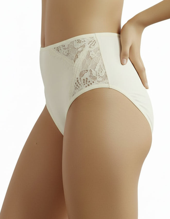 Защо да изберете нашите Бикини?

Чувственост и Елегантност:&nbsp;Изящната, нежна дантела придава&nbsp;секси&nbsp;и&nbsp;красиво&nbsp;излъчване, което ще повдигне самочувствието Ви и ще Ви накара да се почувствате неустоима.

Несравним Комфорт:&nbsp;Въпреки изтънчения си вид, тези&nbsp;удобни бикини&nbsp;са идеални за&nbsp;ежедневието.&nbsp;&nbsp;Изработени от висококачествени материали, те осигуряват&nbsp;удобство&nbsp;през целия ден.

Перфектно Прилягане:&nbsp;Кройката на&nbsp;бикините&nbsp;деликатно подче