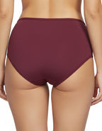 &nbsp;БИКИНА С ВИСОКА ТАЛИЯ ОТ ВИСОКОКАЧЕСТВЕН ПАМУК

Открийте комфорта и женствеността с тази бикина с висока талия от луксозен памук, част от колекцията дамско бельо Evita. Моделът съчетава удобство, стил и мекота, за да ви накара да се чувствате уверени и красиви всеки ден.

✔ Памучно бельо с еластан – осигурява нежно прилепване и свобода на движението.
✔ Елегантна дантела отпред и отстрани – подчертава женствените линии и добавя изтънчен акцент.
✔ Висока талия и широки страни – оформят силуета и прикрив