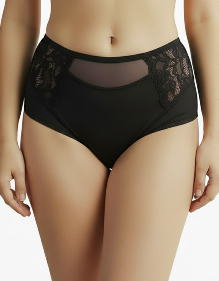 Преживейте Изискаността и Комфорта с нашата зашеметяваща бикина, обогатена с луксозен привкус, предоставяйки Ви несравнин Стил и Удоволствие. Тази изключителна бикина с висока талия съчетава удобство с изящество и красиви детайли, които я правят впечатляваща.

Двойният тюл по крайщата й отпред и отзад придава изисканост и неповторимост на модела. С гладките шевове отпред, тази бикина не само предлага страхотен дизайн, но и гладко приляга към тялото, осигурявайки Ви комфорт през целия ден.

Зашеметяваща бики