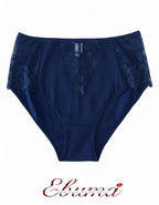 💎 БИКИНА С ВИСОКА ТАЛИЯ ОТ ВИСОКОКАЧЕСТВЕН ПАМУК

Открийте комфорта и женствеността с тази бикина с висока талия от луксозен памук, част от колекцията дамско бельо Evita. Моделът съчетава удобство, стил и мекота, за да ви накара да се чувствате уверени и красиви всеки ден.

✔ Памучно бельо с еластан – осигурява нежно прилепване и свобода на движението.
✔ Елегантна дантела отпред и отстрани – подчертава женствените линии и добавя изтънчен акцент.
✔ Висока талия и широки страни – оформят силуета и прикриват 