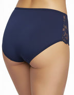 💎 БИКИНА С ВИСОКА ТАЛИЯ ОТ ВИСОКОКАЧЕСТВЕН ПАМУК

Открийте комфорта и женствеността с тази бикина с висока талия от луксозен памук, част от колекцията дамско бельо Evita. Моделът съчетава удобство, стил и мекота, за да ви накара да се чувствате уверени и красиви всеки ден.

✔ Памучно бельо с еластан – осигурява нежно прилепване и свобода на движението.
✔ Елегантна дантела отпред и отстрани – подчертава женствените линии и добавя изтънчен акцент.
✔ Висока талия и широки страни – оформят силуета и прикриват 