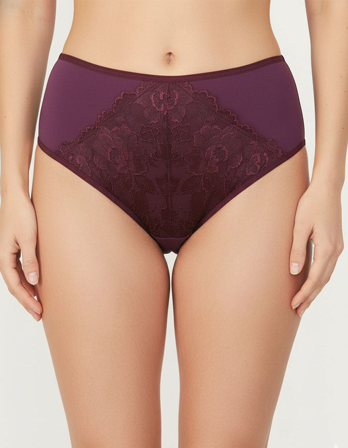 Ти предпочиташ естествените материи
Ти търсиш удобство&nbsp;
Високата талия ще оформи извивките ти&nbsp;
Кожата ти ще диша&nbsp;
Искаш нещо интересно и актуално&nbsp;
Предпочиташ качествените материи&nbsp;
Забелязваш качествената изработка
Не си безразлична на себе си&nbsp;Намаляваш риск от изпотяване, кожни раздразнения и инфекция&nbsp;
Дантелата, положена върху памучната материя, придава допълнителна нотка женственост
Мекият и Финластик ще достави и допълнителен комфорт
&nbsp;С отлично покритие отзад
- па