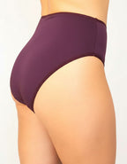 Ти предпочиташ естествените материи
Ти търсиш удобство&nbsp;
Високата талия ще оформи извивките ти&nbsp;
Кожата ти ще диша&nbsp;
Искаш нещо интересно и актуално&nbsp;
Предпочиташ качествените материи&nbsp;
Забелязваш качествената изработка
Не си безразлична на себе си&nbsp;Намаляваш риск от изпотяване, кожни раздразнения и инфекция&nbsp;
Дантелата, положена върху памучната материя, придава допълнителна нотка женственост
Мекият и Финластик ще достави и допълнителен комфорт
&nbsp;С отлично покритие отзад
- па