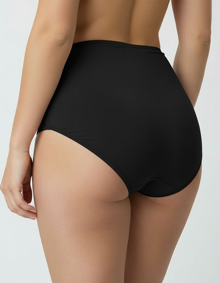 Поглезете себе си с комфорт и стил, които заслужавате!
Тези луксозни бикини с висока талия предлагат перфектно оформяне и изключителна мекота, за да се чувствате уверени и красиви всеки ден.


&nbsp;Защо да изберете този модел?&nbsp;
✔ Перфектно оформяне – високата талия и микрофибърът в коремната зона нежно прибира и изглажда силуета.
✔ Разкошен дизайн – фина дантелена притурка върху микрофибъра придава женственост и изтънченост.
✔ Пълно покритие на задната част – осигурява стабилност и комфорт, без да се 