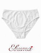 Представяме ви луксозна бикина, обединяващи изискаността и удобството в себе си.
Тази бикина със средна талия е изработена от микрофибър, който придава несравнен комфорт, а красивата дантелена притурка добавя допълнителна доза разкош.

Моделът не само предлага удобство, но и се отличава с отлично покритие на задната част. Комбинацията от микрофибър и дантела не осигурява само комфортно носене, но и стил и елегантност.
Този много красив и елегантен модел е съчетание от Изисканост и Практичност.

Отличното ка