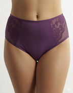 Открий съвършенството: Бикини, които те карат да се чувстваш прекрасно!&nbsp;

&nbsp; &nbsp; &nbsp; &nbsp; Почувствай разликата от първото докосване! Представяме ти бикините, които съчетават луксозен комфорт с елегантна визия, създадени да отговорят на всяка твоя нужда от сутрин до вечер. Независимо дали си в движение, на работа или се наслаждаваш на заслужен отдих, тези бикини ще бъдат твоят таен съюзник за безупречно самочувствие.

Защо ще ги обожаваш?

&nbsp; &nbsp; &nbsp; &nbsp; &nbsp; Несравним Комфорт