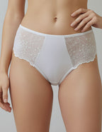 Луксозна бикина от микрофибър и дантела, Jisela Luxe, бял, 223