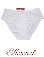 Класически модел бикина с дантела и с отлична покривност на задната част.
Изключително женствен и изискан модел.


- БИКИНА С ВИСОКА ТАЛИЯ
-&nbsp;ВИСОКОКАЧЕСТВЕН ПАМУК с нишка 40*1, която е еднослойно тъкана, което означава Нерециклирана
- мека и еластична дантела в средата отпред и на двете страни
- подсилено памучно дъно
-&nbsp;широки страни, за да има отлично покритие отзад и да заглажда паласките.
- мек и еластичен двойно прегънат ластик за повече стабилно ст и комфорт

Дизайнът на дантелата може да се 