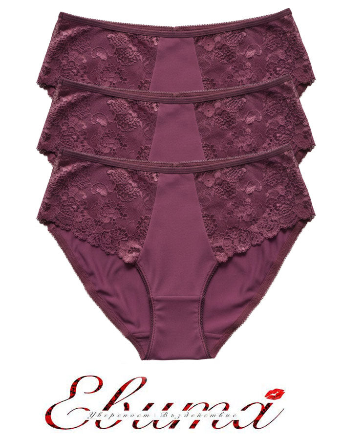 Класически модел бикина с дантела и с отлична покривност на задната част.
Изключително женствен и изискан модел.


- БИКИНА С ВИСОКА ТАЛИЯ
-&nbsp;ВИСОКОКАЧЕСТВЕН ПАМУК с нишка 40*1, която е еднослойно тъкана, което означава Нерециклирана
- мека и еластична дантела в средата отпред и на двете страни
- подсилено памучно дъно
-&nbsp;широки страни, за да има отлично покритие отзад и да заглажда паласките.
- мек и еластичен двойно прегънат ластик за повече стабилно ст и комфорт

Дизайнът на дантелата може да се 