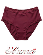 Бикината, която задължително трябва да имате за своето забързано ежедневие.
С удобна висока талия.
Семпла, елегантна и комфортна визия.
Дизайнът на дантелата може да се различава от този на снимката.

-&nbsp; памук и дантела отстрани
-&nbsp; гладка задна част
-&nbsp;&nbsp;висока талия
-&nbsp; загладени шевове отпред върху тюла
-&nbsp; отлично покритие отзад
-&nbsp; подсилено дъно
-&nbsp;&nbsp;мек еластичен двойно прегънат ластик

Отлично качество
Българско производство
Състав: 90% памук и 10% еластан.
Данте