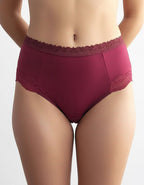 Бикината, която задължително трябва да имате за своето забързано ежедневие.
С удобна висока талия.
Семпла, елегантна и комфортна визия.
Дизайнът на дантелата може да се различава от този на снимката.

-&nbsp; памук и дантела отстрани
-&nbsp; гладка задна част
-&nbsp;&nbsp;висока талия
-&nbsp; загладени шевове отпред върху тюла
-&nbsp; отлично покритие отзад
-&nbsp; подсилено дъно
-&nbsp;&nbsp;мек еластичен двойно прегънат ластик

Отлично качество
Българско производство
Състав: 90% памук и 10% еластан.
Данте