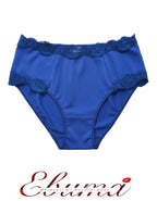 Бикината, която задължително трябва да имате за своето забързано ежедневие.
С удобна висока талия.
Семпла, елегантна и комфортна визия.
Дизайнът на дантелата може да се различава от този на снимката.

-&nbsp; памук и дантела отстрани
-&nbsp; гладка задна част
-&nbsp;&nbsp;висока талия
-&nbsp; загладени шевове отпред върху тюла
-&nbsp; отлично покритие отзад
-&nbsp; подсилено дъно
-&nbsp;&nbsp;мек еластичен двойно прегънат ластик

Отлично качество
Българско производство
Състав: 90% памук и 10% еластан.
Данте