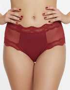 Представяме ви нашата невероятна бикина, която е необходима част от вашия луксозен ежедневен гардероб. Този модел се отличава със своя супер удобен дизайн и красиви детайли, които ще ви пленят от първия миг.

С висока талия тази бикина ви предлага не само комфорт, но и изключителен стил, подчертавайки вашата женственост и елегантност. Дизайнът на дантелата може да бъде различен, но винаги запазва своята изящност и привлекателност.

Създадена и произведена от Евита, тази бикина е гарант за отлично качество и