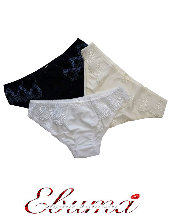 Представяме ви нашата изискана луксозна бикина от микрофибър с елегантни дантелки отстрани и ниска талия - символ на изтънченост, комфорт и модерна младежка естетика.

Тази бикина е изработена с огромно внимание към детайла, като съчетава удивителна мекота и изключителна издръжливост. Използвайки висококачествена микрофибър, тя предлага несравнимо усещане за нежност и лекота, което ще ви пленява с всеки допир.

Дизайнът с ниска талия и изящните дантелки отстрани придават на тази бикина младежка визия и изис