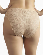 Потопете се в Лукс и Самоувереност: Бикини, Които Съчетават Комфорт и Сексапил! 
Имате нужда от бельо, което е повече от просто облекло? Търсете перфектния баланс между ежедневен комфорт и неотразима елегантност ?

Открийте бикините, създадени да превърнете всеки ден по специален повод! Това не е просто дамско бельо, а мощен инструмент за самоувереност , който започва от вътре навън.

Ключови Предимства:
 Фината Дантела придава изтънчен и секси вид, който е идеален за романтични моменти, но е достатъчно дис