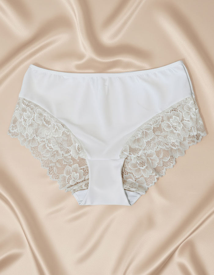 3 броя  луксозни бикини с висока талия от микрофибър и дантела, 264