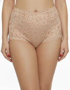 Преживейте изискаността и комфорта с нашата луксозна дамска бикина, тип боксер представяща съчетание от изящество и качество.
Изработена с внимание към всеки детайл, бикината предлага висока талия и е изключително удобна благодарение на използваните микрофибър и еластична дантела.&nbsp;

Отличаваща се с перфектно покритие на задната част, бикината предоставя изключително усещане за комфорт и сигурност.

Дизайнът на дантелата може да се варира леко, придавайки на всяка бикина уникалност и индивидуално излъчв