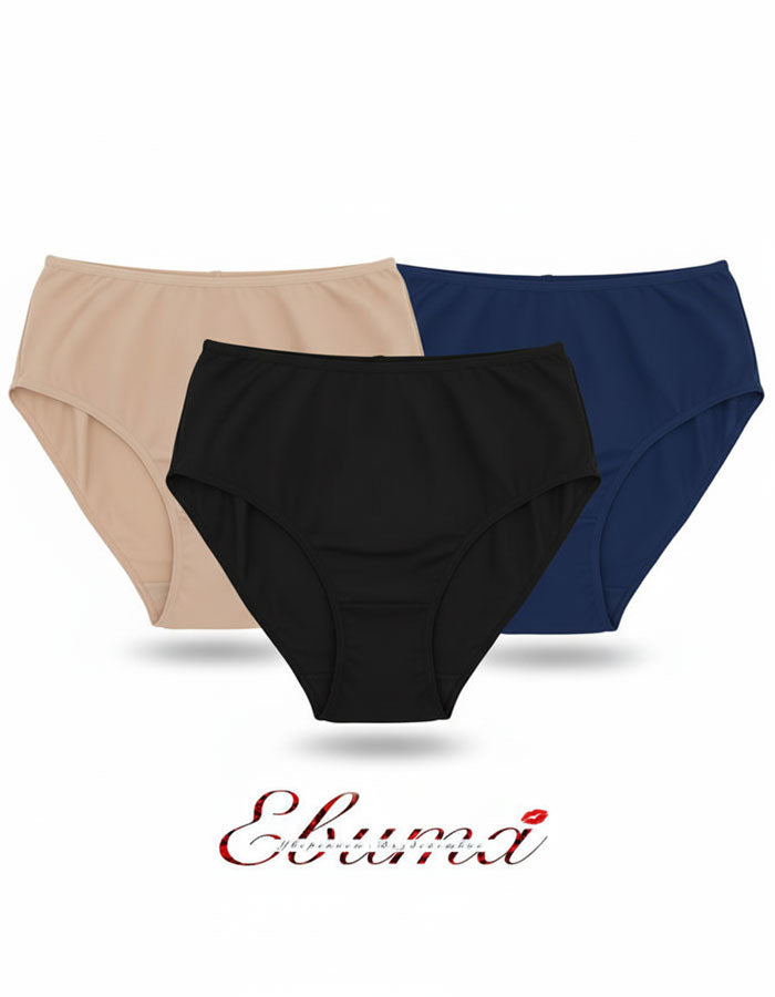 Представяме Ви нашите бикини с висока талия, изработени от висококачествено трико.
Те комбинират изключително комфортен и стил, създаден, за да подчертаят естествената красота и да предложат усещане за увереност през целия ден. Бикините са произведени с внимание към детайла в България, отразявайки стремежа на нашата марка, за да предлага продукти с високо качество и уникален дизайн, който се помни.

Материята е съставена от 90% памук и 10% еластан, осигуряваща нежност при допир и еластичност, която приляга 