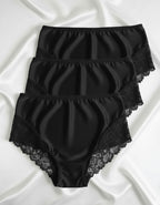 Представяме ви нашата красива бикина с висока талия – перфектно съчетание от микрофибър и дантела, създадено да осигури както стил, така и комфорт. Този изискан модел е идеален за носене под фини дрехи, благодарение на гладката си текстура и изящния дизайн, който не оставя следи и подчертава естествените линии на тялото.

Елегантната дантела добавя нотка на лукс и женственост, докато високата талия поддържа и изважда силуета. Въпреки това, че дизайнът на дантелата може лесно да се различава, всяка бикина от