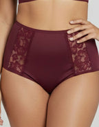 &nbsp;Елегантност и перфектно оформяне – Бикини с висока талия!&nbsp;

Подарете си увереност и комфорт с този стилен и функционален модел! Тези бикини с висока талия не само ще осигурят изящно оформяне на силуета, но и ще ви накарат да се чувствате елегантни и неустоими всеки ден.

&nbsp;Защо ще ги обикнете?&nbsp;
✔ Оформящ ефект – високата талия нежно прибира коремчето и подчертава извивките, без да стяга прекалено.
✔ Луксозни материали – висококачествен микрофибър и фина дантела за перфектен баланс между 