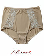 &nbsp;Елегантност и перфектно оформяне – Бикини с висока талия!&nbsp;

Подарете си увереност и комфорт с този стилен и функционален модел! Тези бикини с висока талия не само ще осигурят изящно оформяне на силуета, но и ще ви накарат да се чувствате елегантни и неустоими всеки ден.

&nbsp;Защо ще ги обикнете?&nbsp;
✔ Оформящ ефект – високата талия нежно прибира коремчето и подчертава извивките, без да стяга прекалено.
✔ Луксозни материали – висококачествен микрофибър и фина дантела за перфектен баланс между 