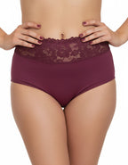 Представяме новия модел бикини с висока талия точно до пъпа, създадени за жени, които искат да съчетаят удобството с изисканата визия.

✔ Меки и еластични микрофибър и дантела – нежно обгръщат тялото и осигуряват лекота през целия ден.
✔ Допълнителен ластик на талията върху дантелата – гарантира стабилност, без да стяга.
✔ Мек и еластичен двойно прегънат ластик на предницата – за деликатна опора и пълен комфорт.
✔ Голямо памучно хигиенно парче – дава свежест и удобство при всяко движение.
✔ Дантелен завърше