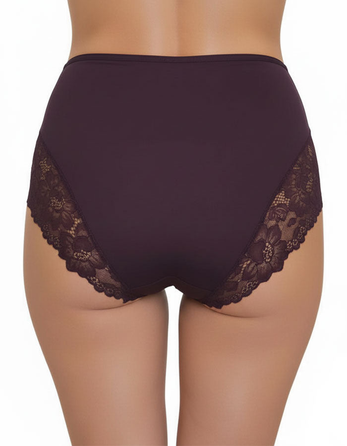 Луксозни бикини с висока талия – комфорт и елегантност в едно

Представяме новия модел бикини с висока талия точно до пъпа, създадени за жени, които искат да съчетаят удобството с изисканата визия.

✔ Меки и еластични микрофибър и дантела – нежно обгръщат тялото и осигуряват лекота през целия ден.
✔ Допълнителен ластик на талията върху дантелата – гарантира стабилност, без да стяга.
✔ Мек и еластичен двойно прегънат ластик на предницата – за деликатна опора и пълен комфорт.
✔ Голямо памучно хигиенно парче –