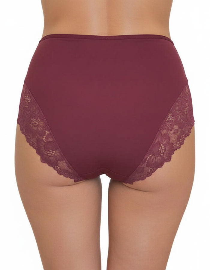 Луксозни бикини с висока талия – комфорт и елегантност в едно

Представяме новия модел бикини с висока талия точно до пъпа, създадени за жени, които искат да съчетаят удобството с изисканата визия.

✔ Меки и еластични микрофибър и дантела – нежно обгръщат тялото и осигуряват лекота през целия ден.
✔ Допълнителен ластик на талията върху дантелата – гарантира стабилност, без да стяга.
✔ Мек и еластичен двойно прегънат ластик на предницата – за деликатна опора и пълен комфорт.
✔ Голямо памучно хигиенно парче –