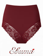 Представяме ви функционална бикина с висока талия, изработена от&nbsp;плътен, еластичен микрофибър, комбиниран с деликатна дантела. На дантелените колан има силикон, за да не се свлича надолу.
Този уникален модел оформя фигурата ви, като остава незабележим под дрехите, благодарение на дантелата отзад.
Дизайнът на дантелата може да варира, но винаги придава елегантен и изискан вид.
Отличава се с отлично качество и е произведен с внимание към детайла в България.
Състав: 88% полиамид и 12% еластан – идеален ба