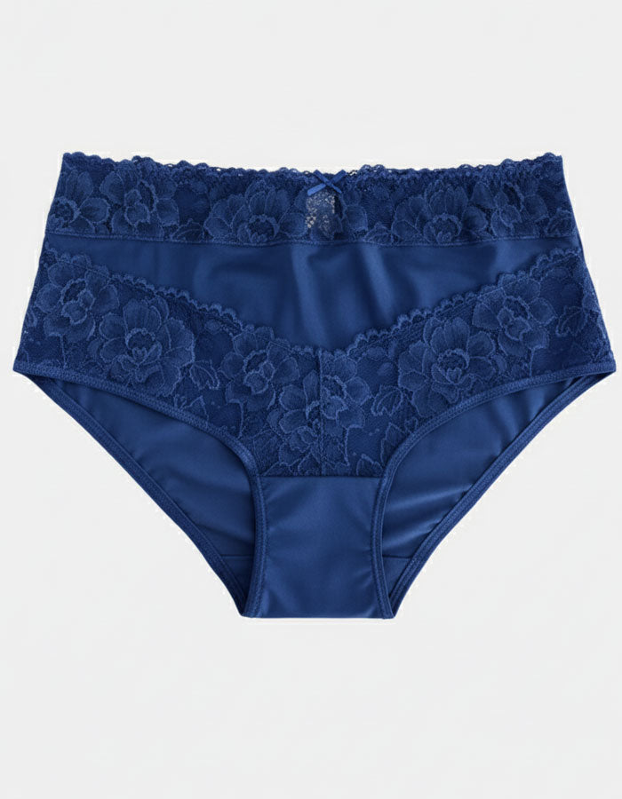 Открийте съвършенството във всяко движение с новите дамски бикини Evita – съчетание от елегантност, комфорт и неустоим сексапил!

Почувствайте разликата с Evita:

Несравним комфорт: Изработени от висококачествен микрофибър, тези бикини осигуряват невероятна мекота през целия ден. Забравете за компромисите – с Evita ще се чувствате удобно във всяка ситуация.

Изискана елегантност: Деликатната дантела и майсторската изработка превръщат тези бикини в произведение на изкуството. С тях ще се чувствате не само ко