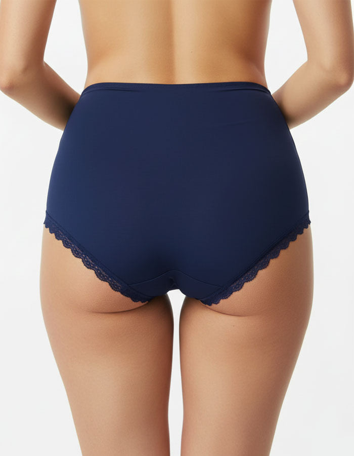 Елегантност и Комфорт: Бикини, Които Съчетават Всичко 
Открийте съвършенството с този модел дамско бельо, който превръща ежедневния комфорт в луксозно преживяване. Тези удобни бикини са създадени за жената, която не прави компромис – тя иска памучни мекота за целия ден и елегантно бельо, което да подчертае нейната увереност.

 Защо ще ги Обикнете:
Идеалният Баланс: Създадени да покрият двете най-важни нужди: комфорт и стил. Високата талия осигурява нежна подкрепа и оформяне, докато памучният материал гали к