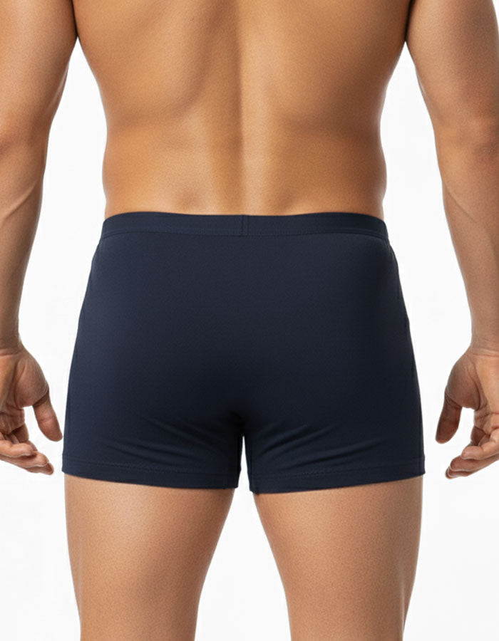 Мъжки боксер от нерециклиран памук – комфорт и стил от Royal Tiger

Открийте удобството и качеството на мъжките боксерки Royal Tiger, създадени за мъже, които държат на естествените материи и безупречния стил.
Изработени от 90% нерециклиран памук и 10% еластан, тези боксерки осигуряват невероятна мекота и дишащ комфорт през целия ден.

✔ Удобни крачоли – осигуряват свобода на движение без впиване или разтягане.
✔ Актуални акценти – модерен дизайн, съчетан с прецизни детайли за стилна визия.
✔ Българско прои