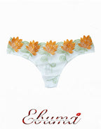 Красива и рядка бродерия от най-висок клас.
Класически модел прашка със средна дълбочина&nbsp; &nbsp; &nbsp; &nbsp; &nbsp; &nbsp; &nbsp; &nbsp; &nbsp; &nbsp; &nbsp; &nbsp; &nbsp; &nbsp; &nbsp; &nbsp; &nbsp; &nbsp; Няма съмнения за тези, които знаят, че бродерията е три пъти по-скъпа от дантелата.&nbsp;Моделът е със средна дълбочина и удобен широк страничен шев.
Секси визия и комфорт.
Качеството на изработката е на много високо ниво, поради онагледяване на много компоненти, а именно:
-издръжливост
-устойчиво